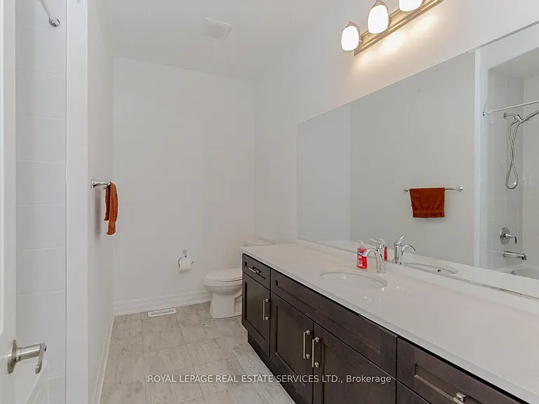 3334 Harasym Trl — Photo 27