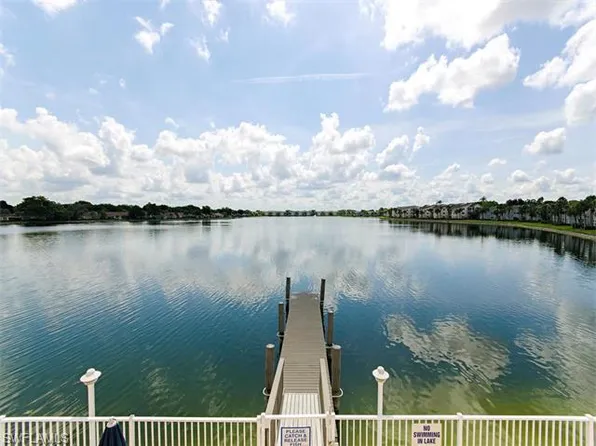 2651 Citrus Lake Dr APT 302, Naples, FL 34109