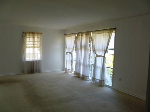 2nd image of 1155 24th St