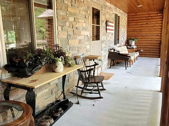3rd image of 580 Preserve Dr