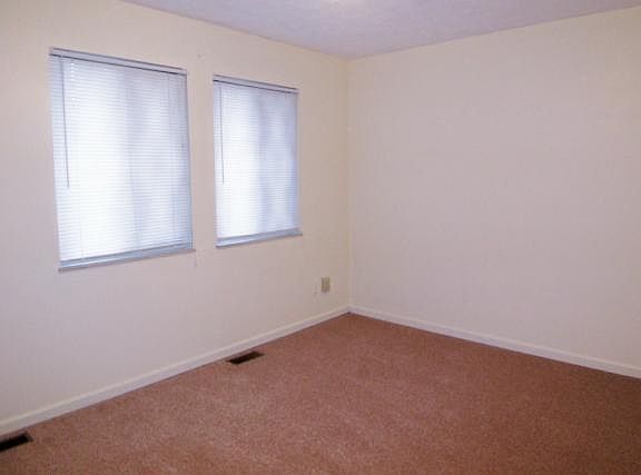 4th image of 9509 Haddington Ct