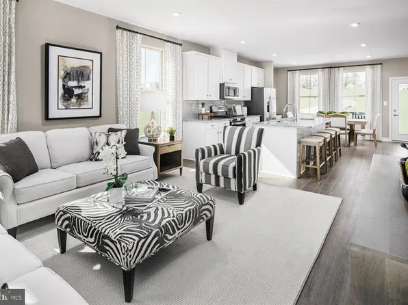 7996 Big Roundtop Rd, Hanover, MD 21076