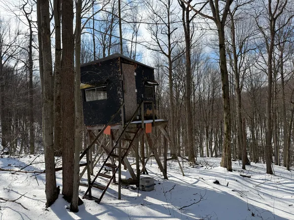 Westover Rd, La Jose, PA 15753