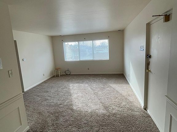 2nd image of 2660 Elmwood Ave #3