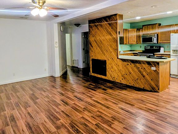2nd image of 1432 25th Ave APT 3