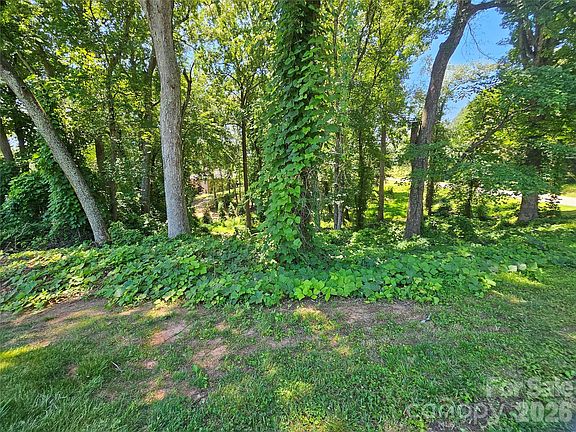2nd image of 130 Kester Dr