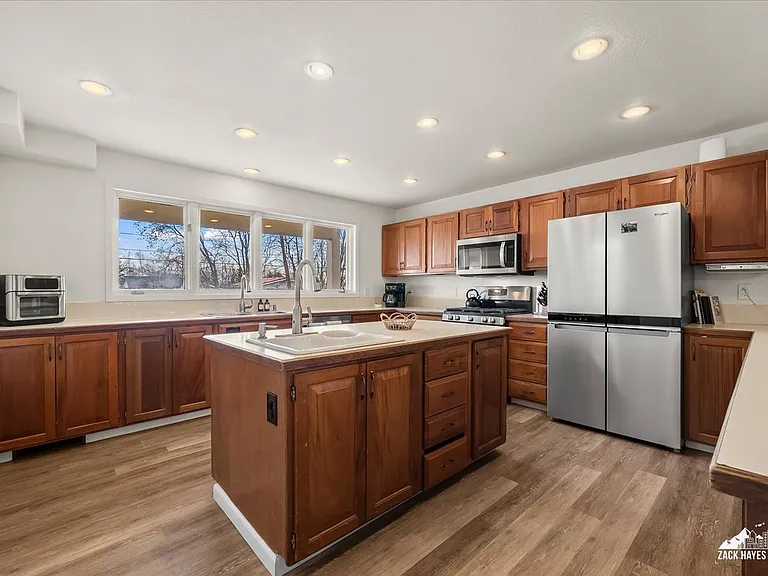 324 E Manor Ave — Photo 41