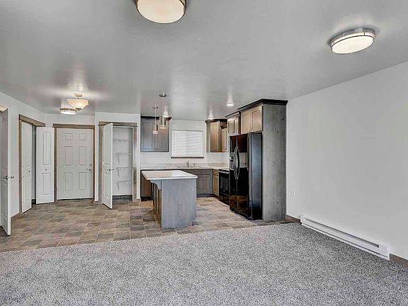 5th image of 950 Gibbon Rd #3