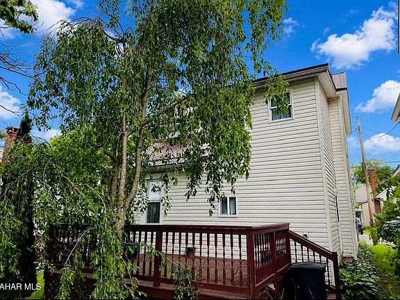 3rd image of 1106 Johnson Ave