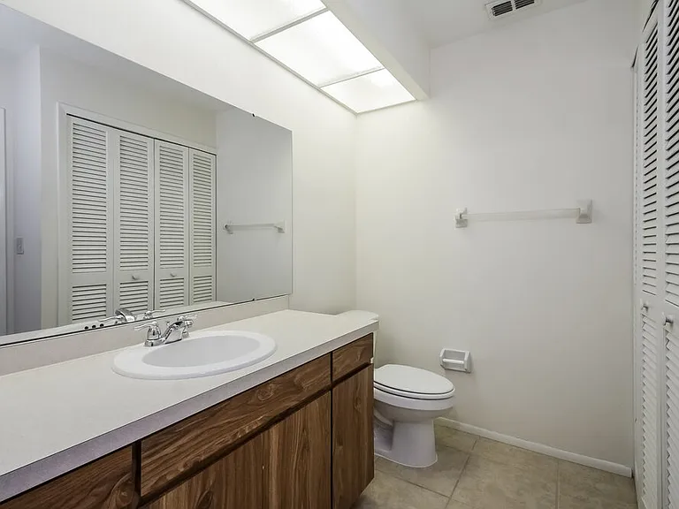 4249 Lancaster Dr — Photo 13
