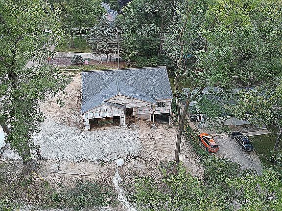 4th image of 900 Ridge Rd