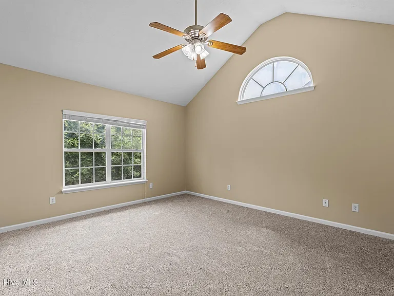 7598 Pleasantville Way — Photo 37