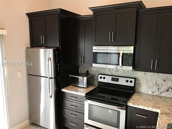 4th image of 15141 S Waterford Dr