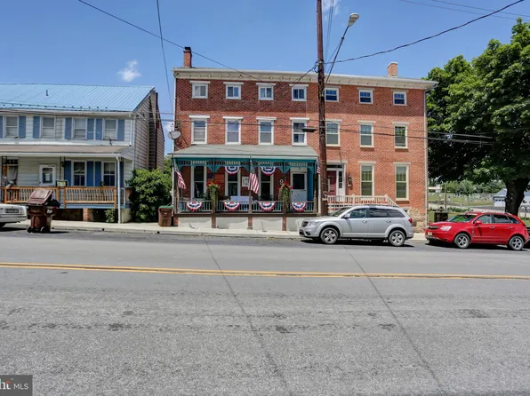 9 E Main St, Newburg, PA 17240
