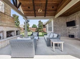 2353 Stallion St, Carrollton, TX 75010