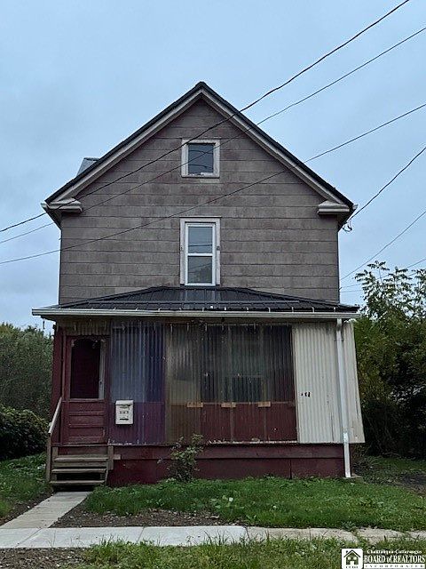 1st image of 865 Lafayette St