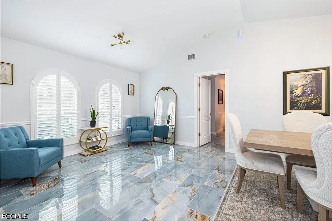3 bed, 2.0 bath, 2031 sqft, $4,500 — Photo 4
