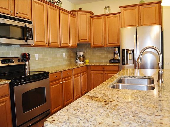 3rd image of 11221 Flora Springs Dr