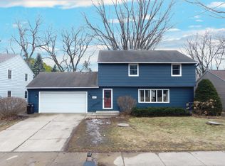 1915 6th Ave NW, Austin, MN 55912