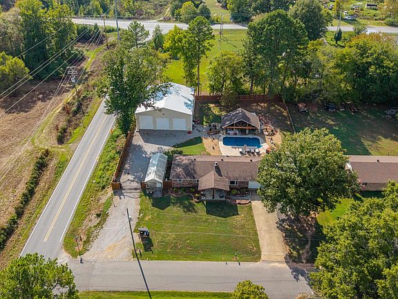 4th image of 101 Teresa Ln