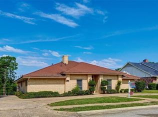 2617 Castle St, Irving, TX 75038