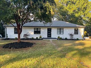 1221 Lilac Rd, Charlotte, NC 28209