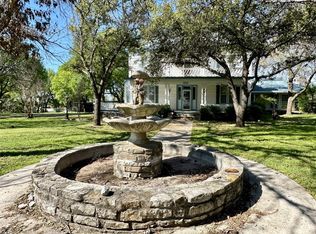 514 N Mesquite St, Hico, TX 76457