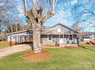 701 Hiddenite Church Rd, Hiddenite, NC 28636