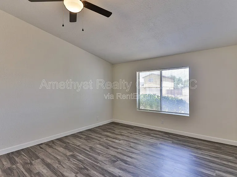 4419 W Shaw Butte Dr — Photo 5