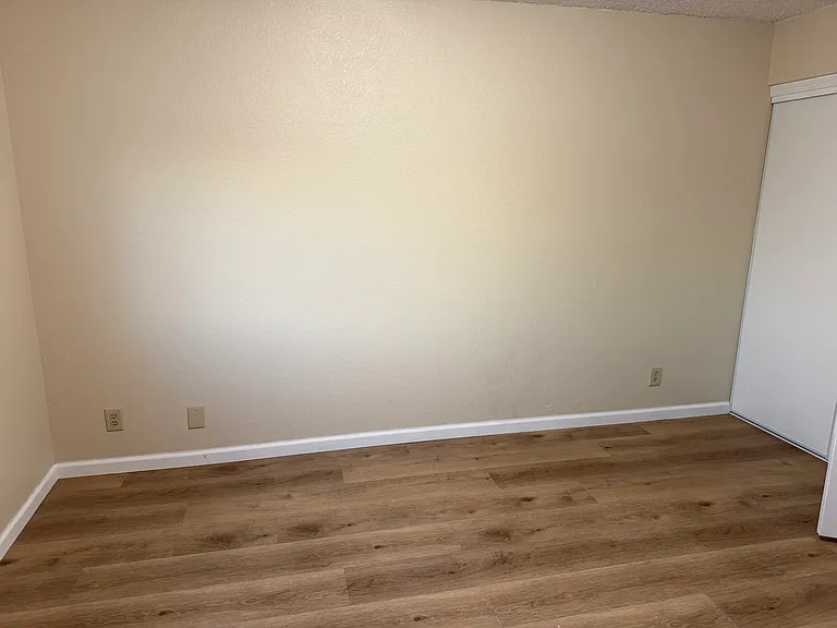 3277 Fallen Oak Ct — Photo 21