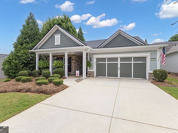 3rd image of 306 Whispering Pines Way