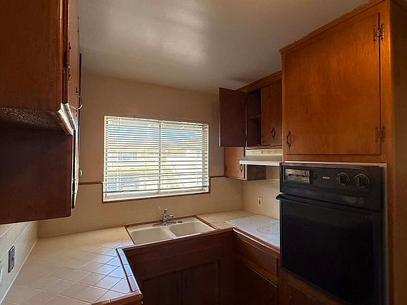 5th image of 748 Carmel Ave APT 5