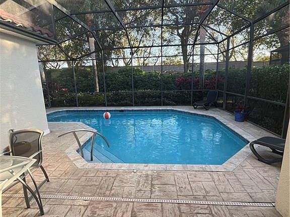 4th image of 8824 Ventura Way