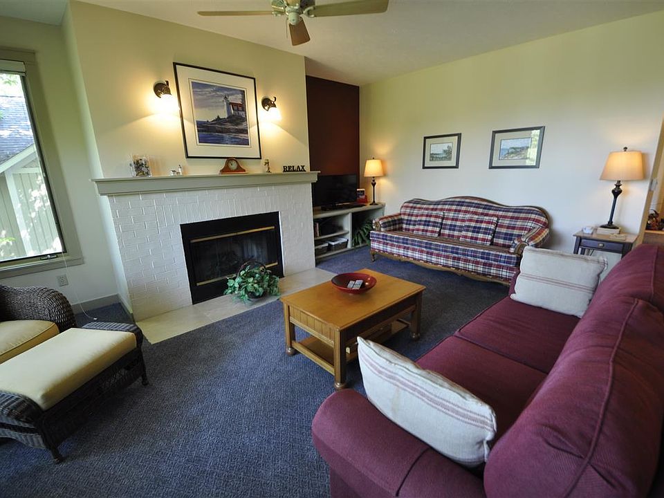 7 7c Brook Hill Condo Gln, Glen Arbor, MI 49636 Zillow