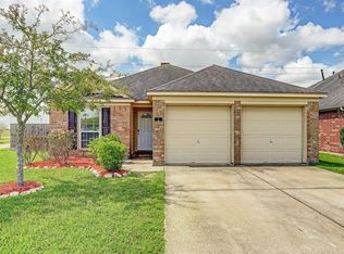 1 Garden Grove Dr, Manvel, TX 77578