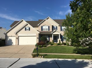1065 Brook Mont Dr, O'Fallon, MO
