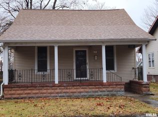 512 S Maple St, Centralia, IL 62801