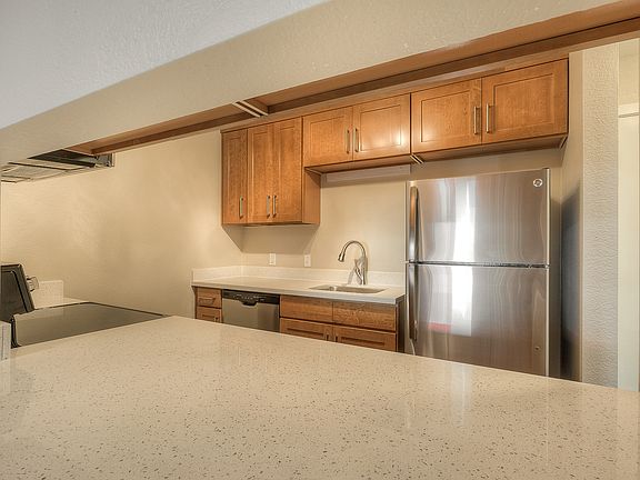 4th image of 2801-2810 E Yesler Way #2811