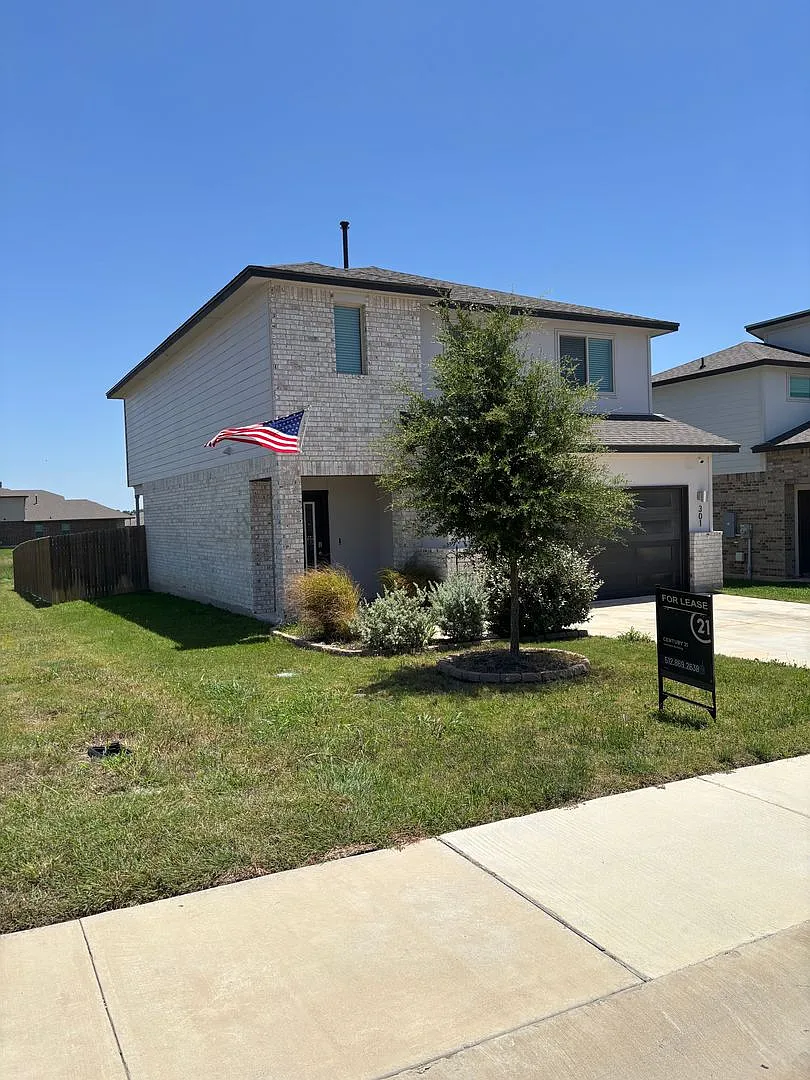 4 Bedroom 2.5 Bathroom Georgetown Home: Tres Tierras Subdivision — Photo 2