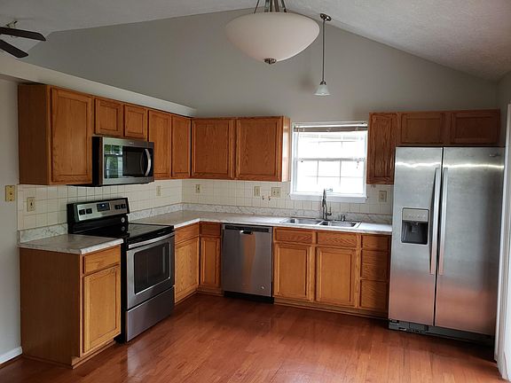 3rd image of 3504 Ellemoor Ct