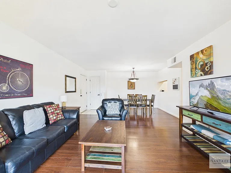 601 W San Mateo Rd #70 — Photo 4