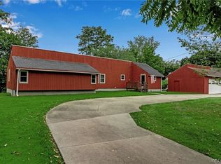 6550 Tonawanda Creek Rd, Lockport, NY 14094