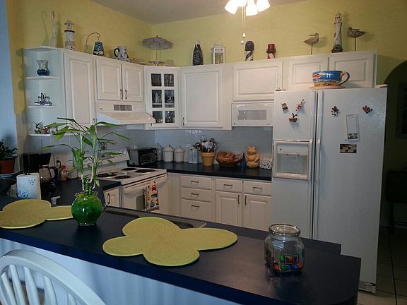 Kitchen -appliances convey