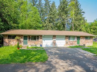 11214-11216 75th Ave E, Puyallup, WA