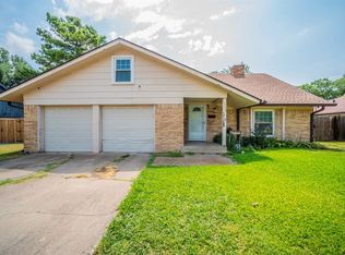 1709 Clifton Ct, Grand Prairie, TX 75051