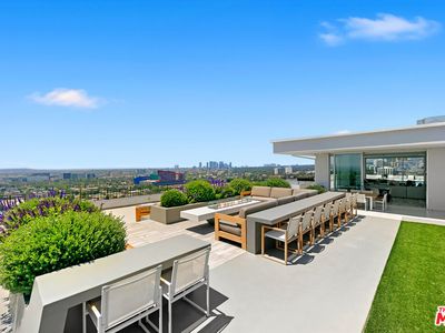 1100 Alta Loma Rd APT 16B, West Hollywood, CA, 90069
