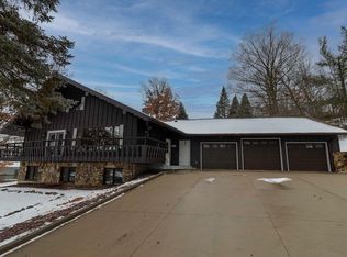 1347 Schank Ct, Arcadia, WI 54612