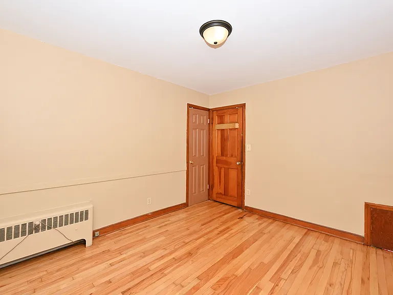 6608 W Center St — Photo 10
