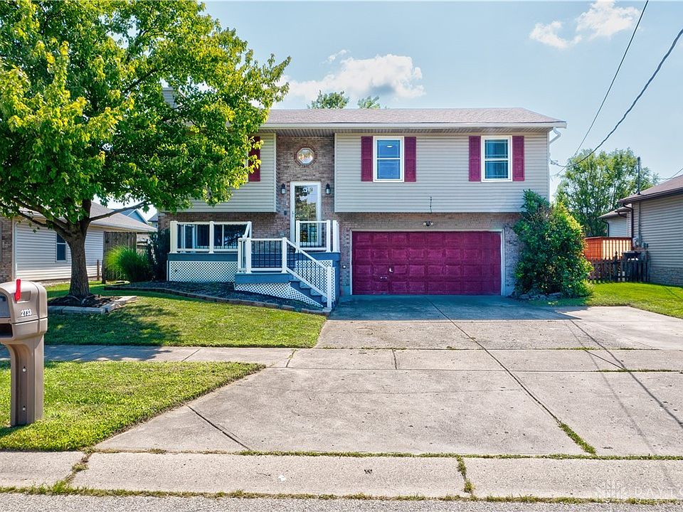 1st image of 2733 Bradford Dr