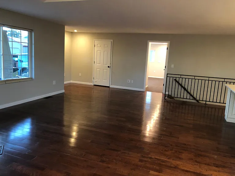 569 Juniper Ct — Photo 4